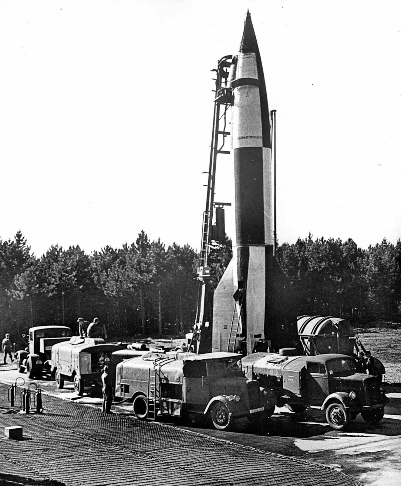 ドイツV-2 ロケット　1／35